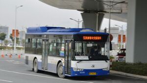 15399-浙C55615-S1乘客公交接驳车-XMQ6106.jpg