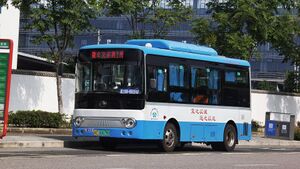 15450-浙C08679D-微公交滨海一线-ZK6650.jpg