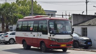 XMQ6668AGD5（机动车）于丽岙中心卫生院待发