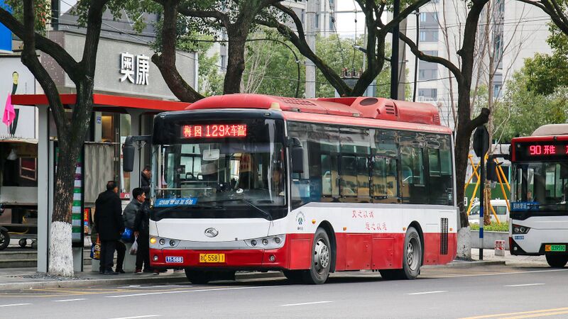 文件:11588-浙C55811-129路-XMQ6850.jpg