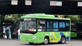 KLQ6605GEVN2于水头客运中心