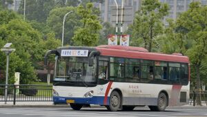 20309-浙C37536-67路-KLQ6920.jpg