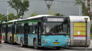 ZK6108HGC于瑞祥客运中心待发