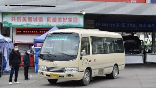 JMV6603CF于虹桥客运中心