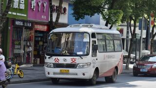 NE6600N03行驶于新河路