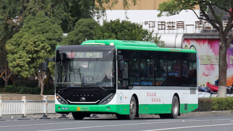 文件:99631-浙C07802F-B107路-ZK6106-2.jpg