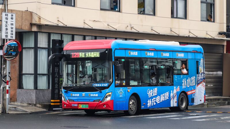文件:11892-浙C02100D-129路-CSR6854.jpg