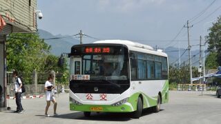 LCK6740D5GRH于山福沈岙首末站待发