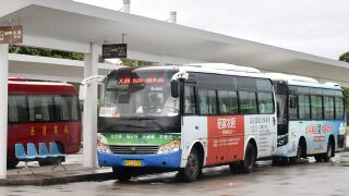 ZK6752D1于雁荡动车站